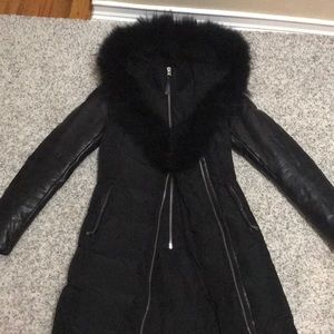 Mackage Cordelia down black w/ leather sleeves